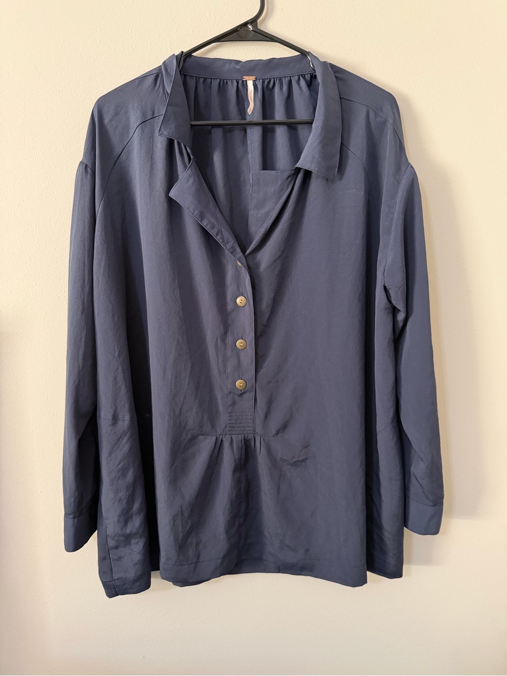 Free People Navy Button Front Oversized Henley Tunic Blouse Women’s Size XS